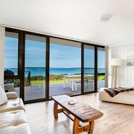 Azure Absolute Beachfront I Pet Friendly Callala Beach Exterior photo