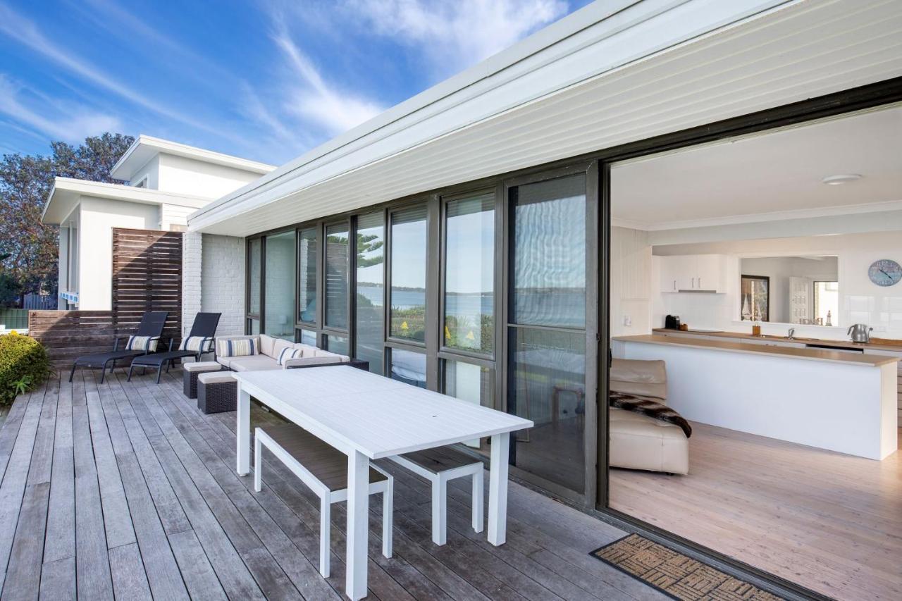 Azure Absolute Beachfront I Pet Friendly Callala Beach