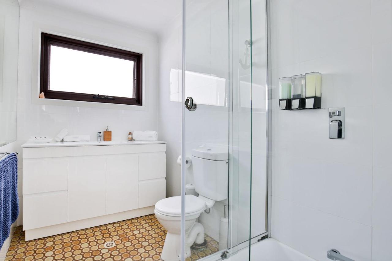 Azure Absolute Beachfront I Pet Friendly Callala Beach